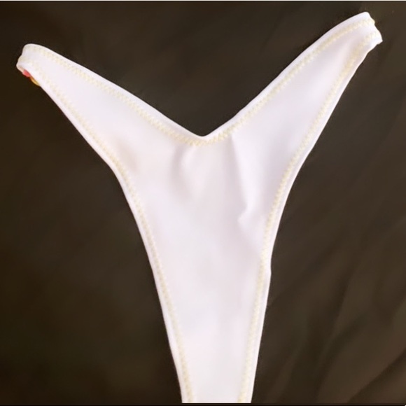 CUTEST AND RAREST BIKINI💖NEVER WORN…SIZE SMALL - Picture 4 of 5